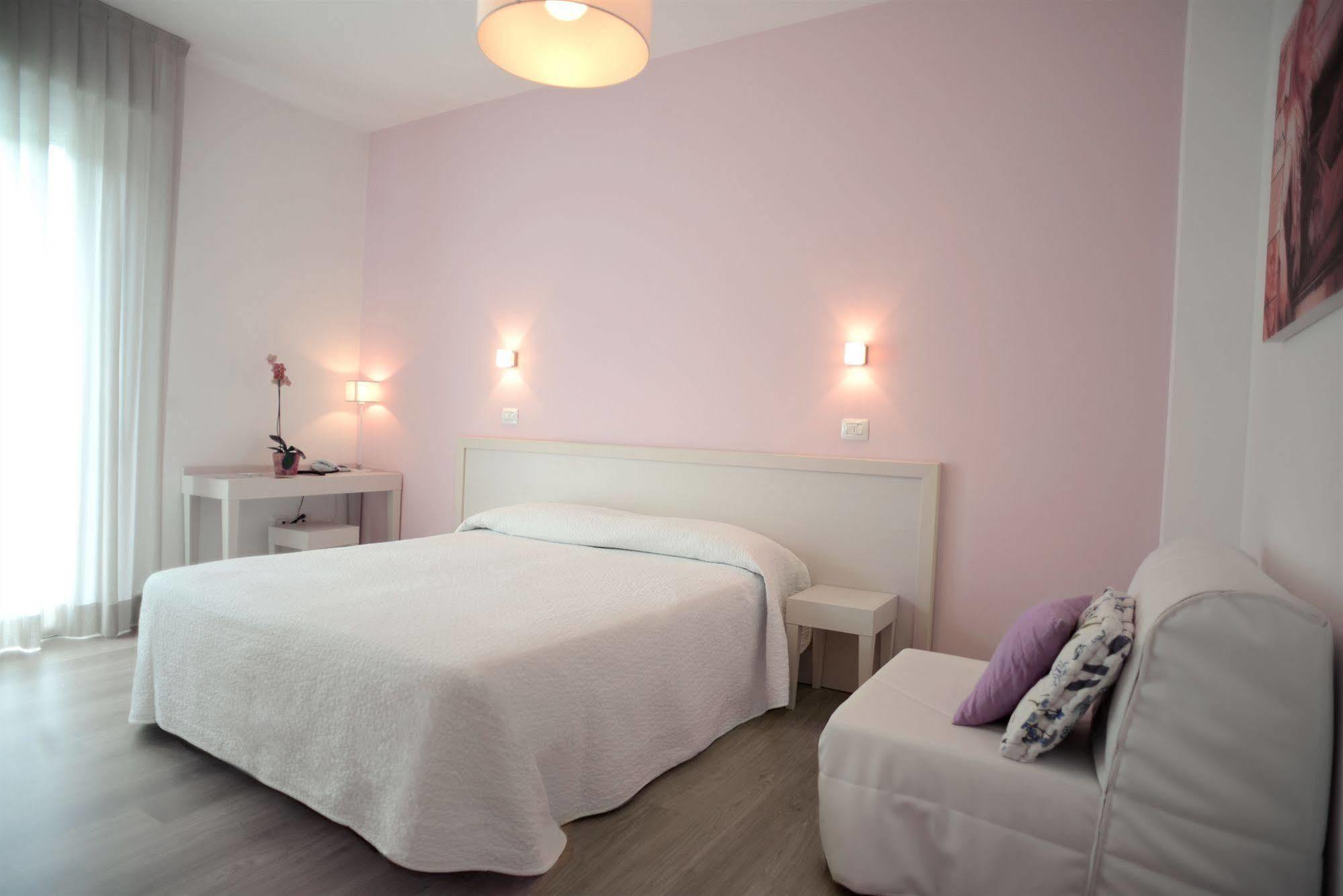 Maree Hotel Cesenatico Eksteriør billede